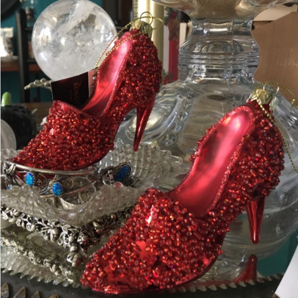 1 Elegant Ruby Red Glass Slipper Beaded Heels Christmas Ornament Wizard of Oz